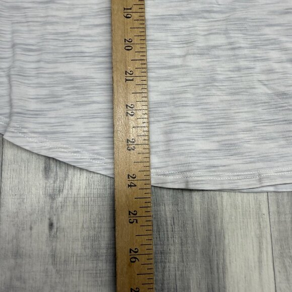 ✅Lot Of 4 Athletic Tank Tops Women's M Lululemon Nike Dri-Fit Sofibella Gym Yoga - Picture 14 of 16